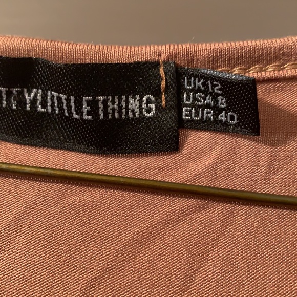 New Pretty Little Thing Maxi Dress - Picture 4 of 4